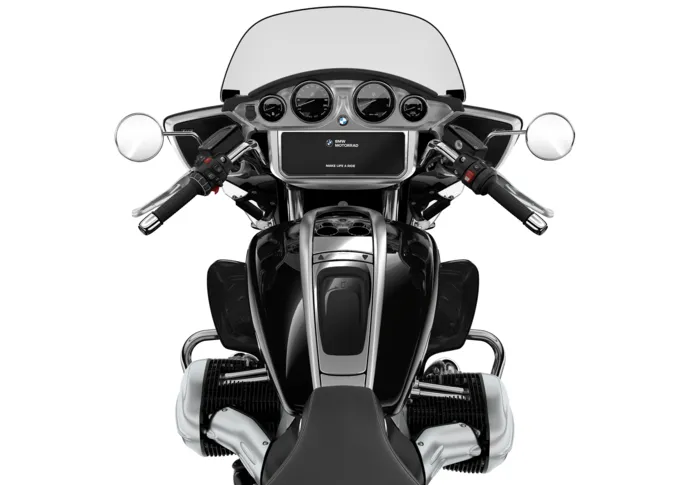 P90569066_highRes_bmw-r-18-roctane-r-1