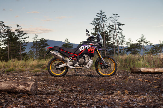 13-Aprilia-Tuareg-Rally-scaled