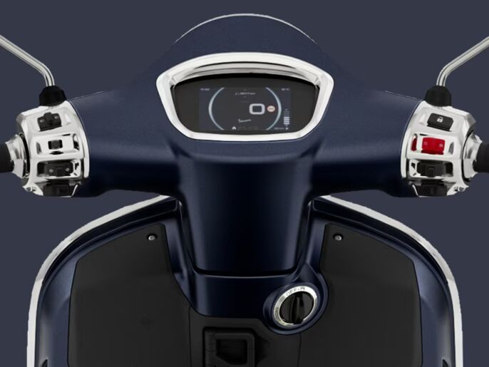 Vespa_Facelift_GTS_SUPER_TECH_310_Tab_900x675_Display_1