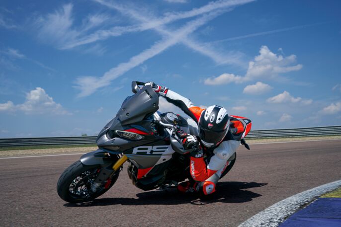 MY26_MULTISTRADAV4_RS_DYNAMIC _8__UC843800_High