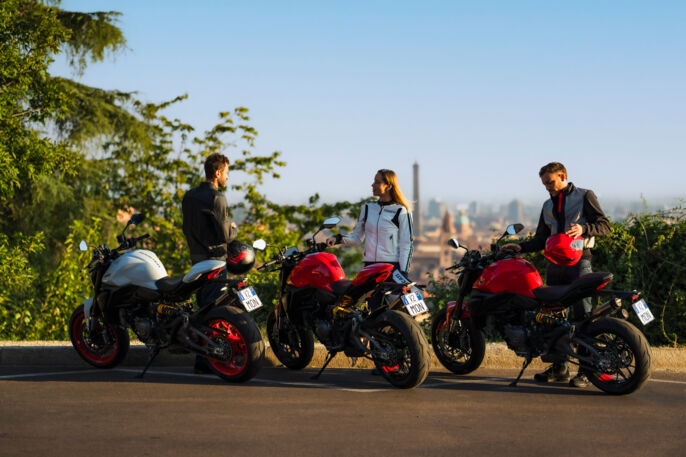 MY26_MONSTER_STATICS_ON_LOCATION _4__UC870520_High