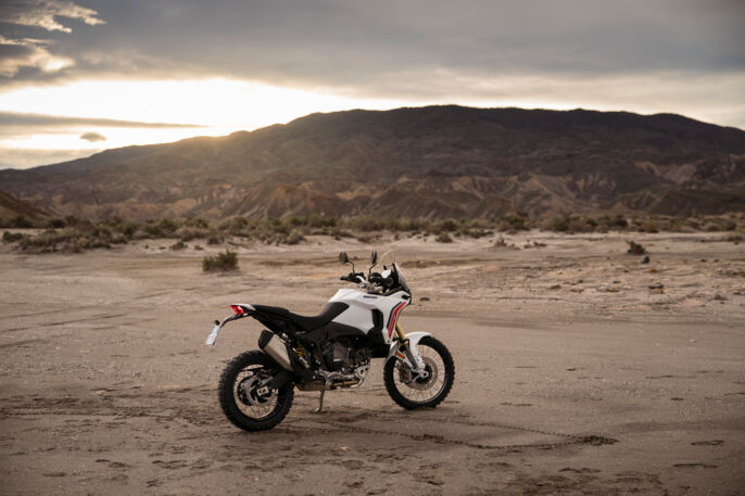 MY26_DESERTX_STATICS_ON_LOCATION_25