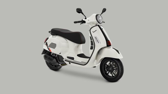 GALLERY-Vespa-GTS-SuperSport-125-VR-D-1920x1080-B