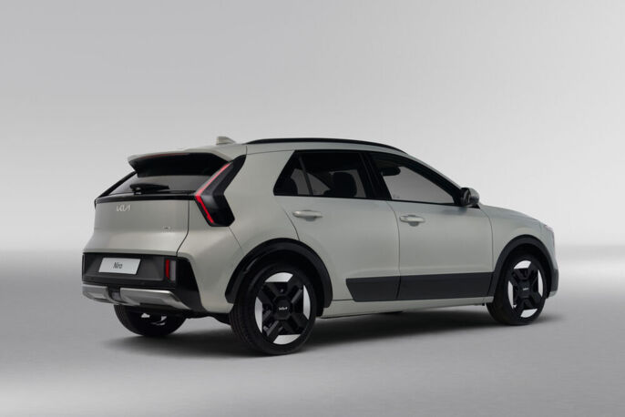 kia_niro_ivory_silver_static_print_6000x4000-004