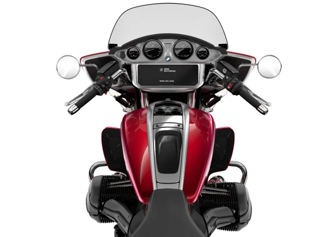 P90569065_highRes_bmw-r-18-roctane-r-1