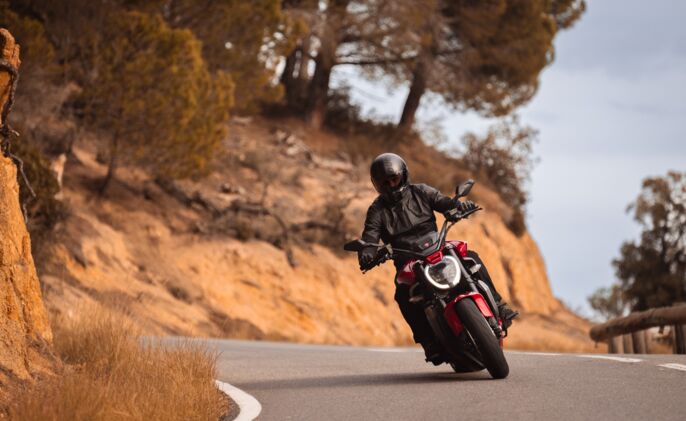 MY25_XDIAVELV4_DYN _30__UC750383_High