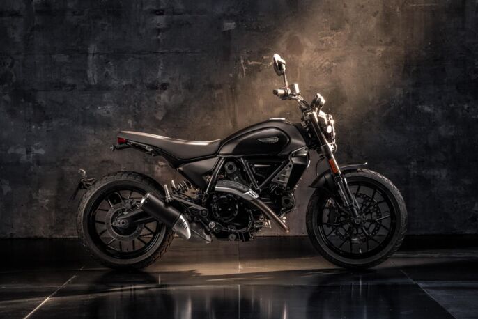 my25_scrambler_dark___6__uc702913_mid_cg2PUYV_large