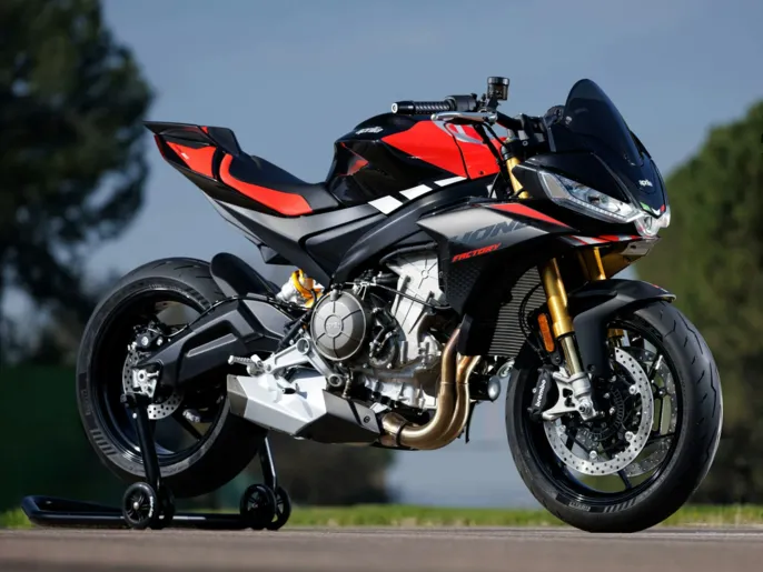 Aprilia_Tuono660_wall-image_1920x1440_1