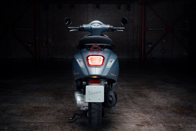 Vespa_Officina08_wall-image_1920x1280_3