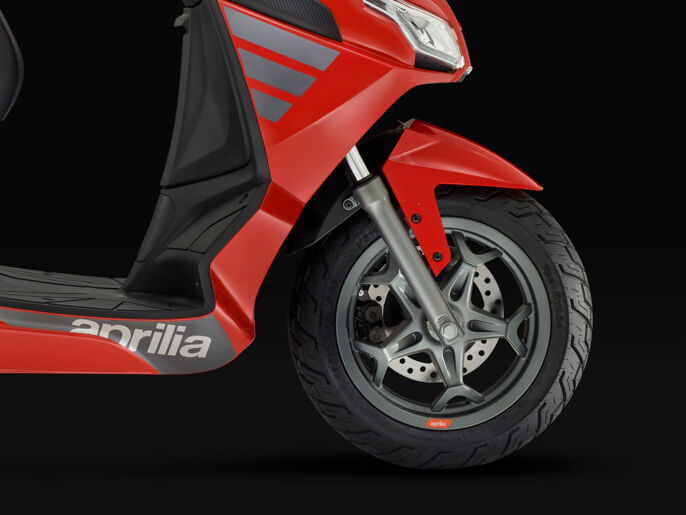 Aprilia_SXR-50-red_wall-img_1920x1440_anteriore_1
