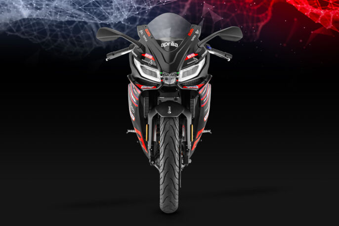 Aprilia_RS-125-GP-Replica_Gallery_1920x1280_Intera_4