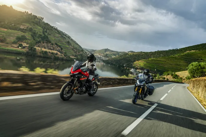 2026-Yamaha-MT07TRS-EU-Redline-Action-007-03
