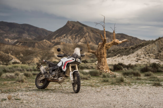 MY26_DESERTX_STATICS_ON_LOCATION_24