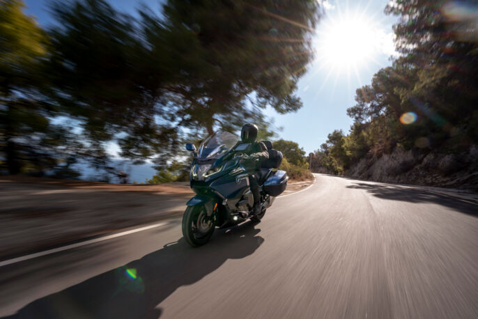 P90451769_highRes_bmw-k-1600-gtl-02-20