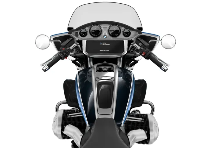 P90569064_highRes_bmw-r-18-roctane-r-1
