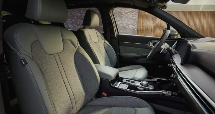 kia-sorento-my25-phev-interior-sagegreen