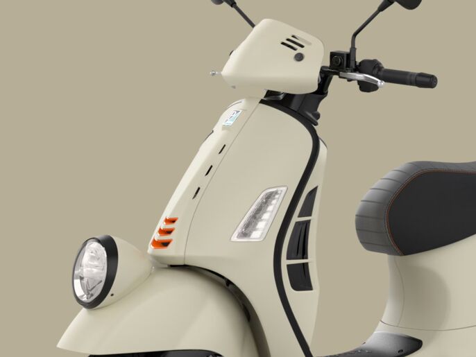 Vespa_Facelift_GTV-310_Wall-Image_1920x1440_Anteriore_1