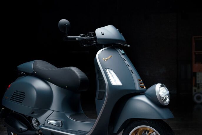 Vespa_Officina8_wall-image_1920x1280_1