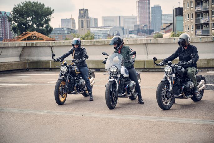 P90608221_highRes_bmw-motorrad-model-r