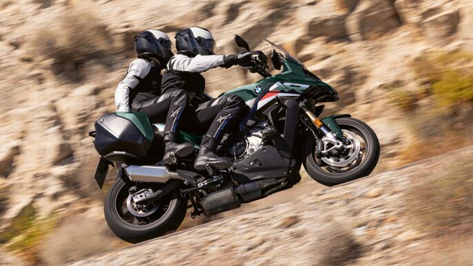 P90625154_highRes_bmw-s-1000-xr