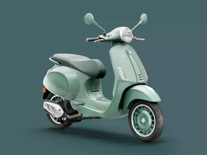 Piaggio-Vespa-Primavera+125_80+anni-1920x1440-WALL+IMG-DESK-A