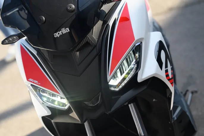 Aprilia_SR-GT-Sport-125_gallery_5