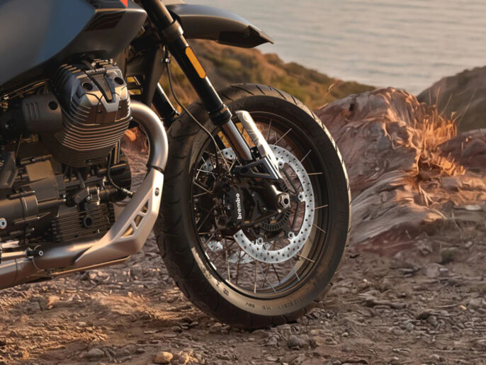 WI-Motoguzzi-V85-TT-Travel-D-1920x1440-C