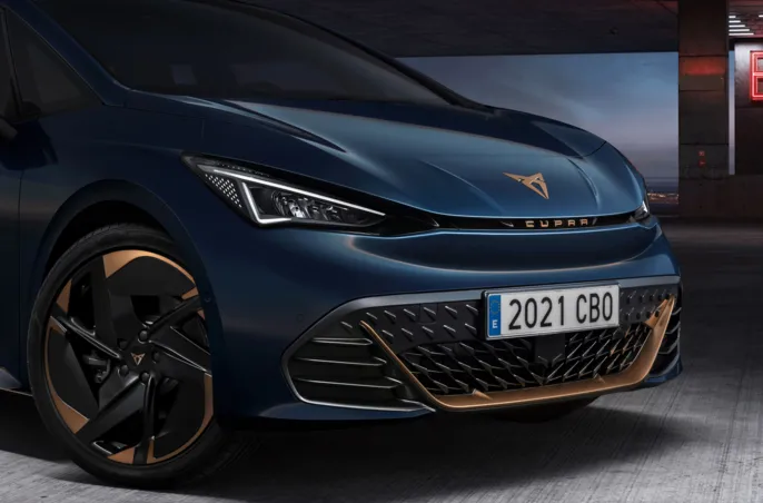 CUPRA-Born_07_HQ-min