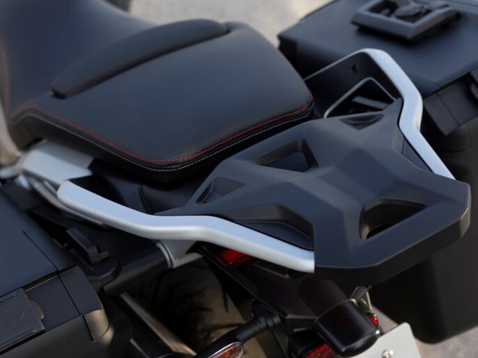 MG_V85_TT_Travel_wall_image_1920x1440_3