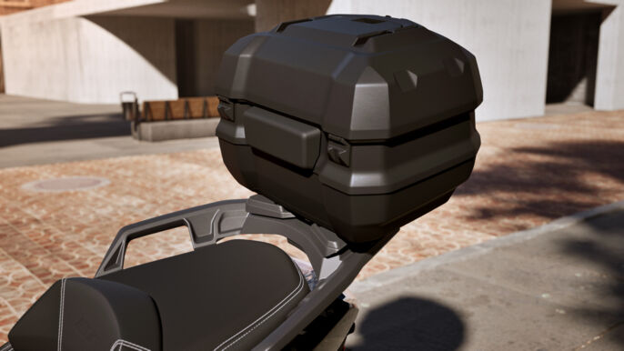 P90571762_highRes_the-new-bmw-c-400-gt