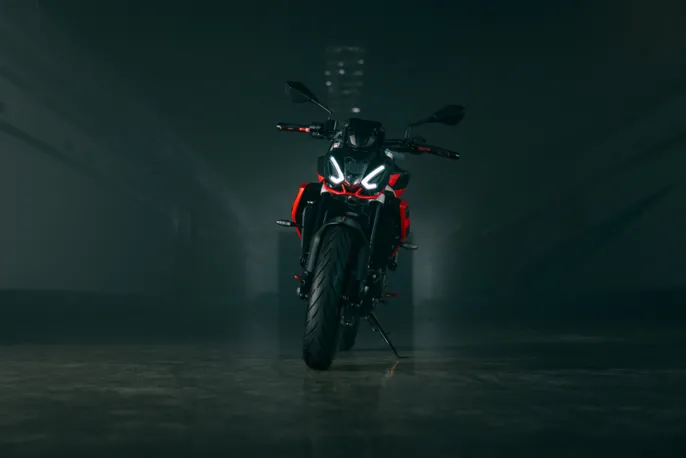 06-Aprilia-Tuono-457-scaled