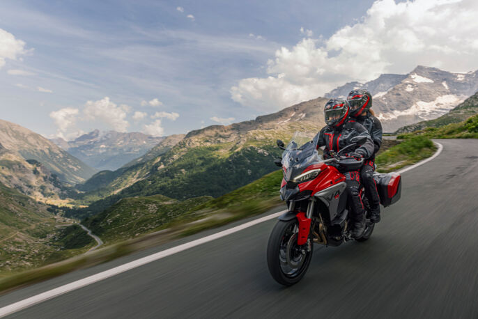 MY25_DUCATI_MULTISTRADA_V4S_DYN_ONLOCATION _130__UC692709_High