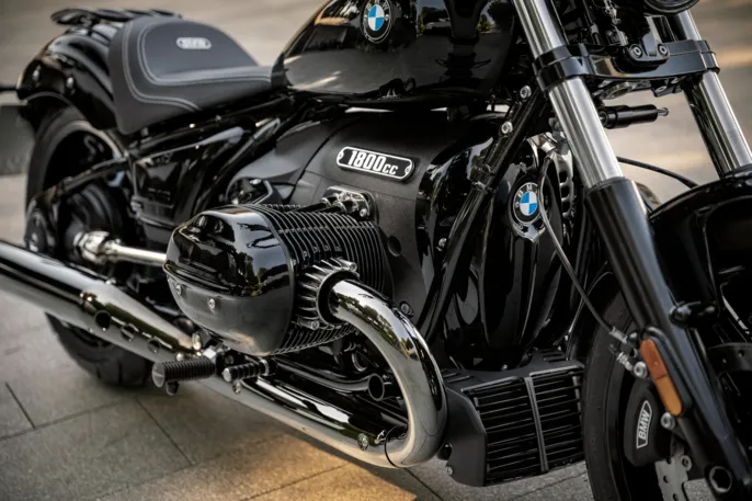P90569101_highRes_bmw-r-18-model-year-