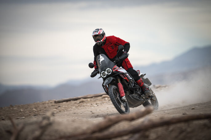 MY24_DUCATI_DESERTXRALLY_ACTION _57__UC592890_High