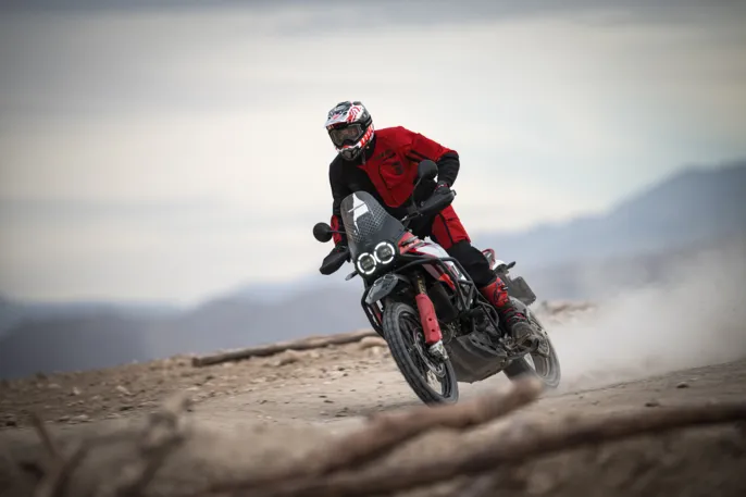 MY24_DUCATI_DESERTXRALLY_ACTION _57__UC592890_High