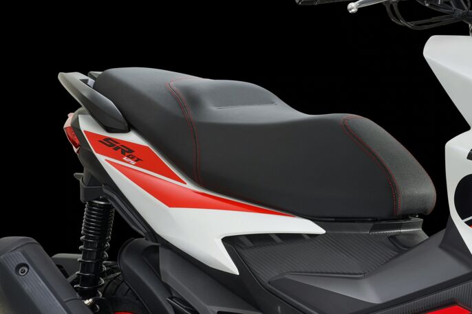 Aprilia-SRGT-Sport-125-wallimage3