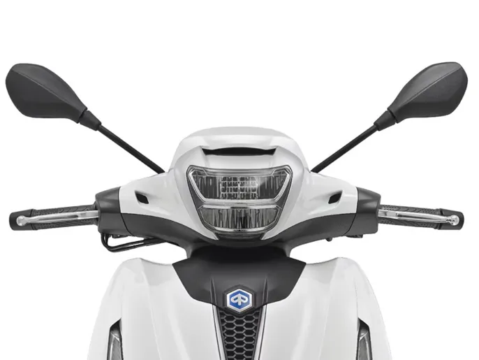 Piaggio_Beverly_310_BiancoLuna_900x675-fari