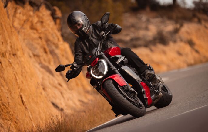 MY25_XDIAVELV4_DYN _5__UC750399_High