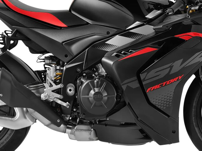 Aprilia_Facelift_RSV4-FACTORY-PDP_Tab_900x675_Motore_2