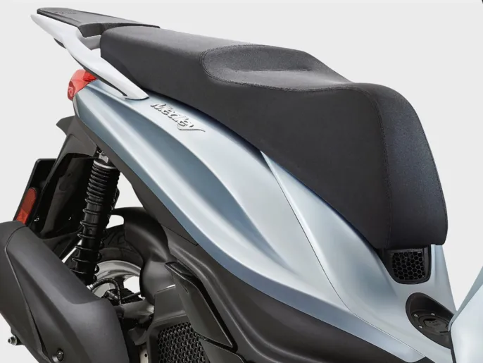 Piaggio_Medley-125_2025_Wall-img_1920x1440_Sella_1