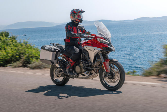 MY26_MULTISTRADA_V4_DYNAMIC _37__UC856346_High