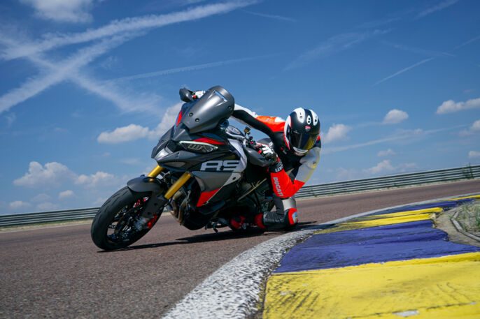 MY26_MULTISTRADAV4_RS_DYNAMIC _15__UC843809_High