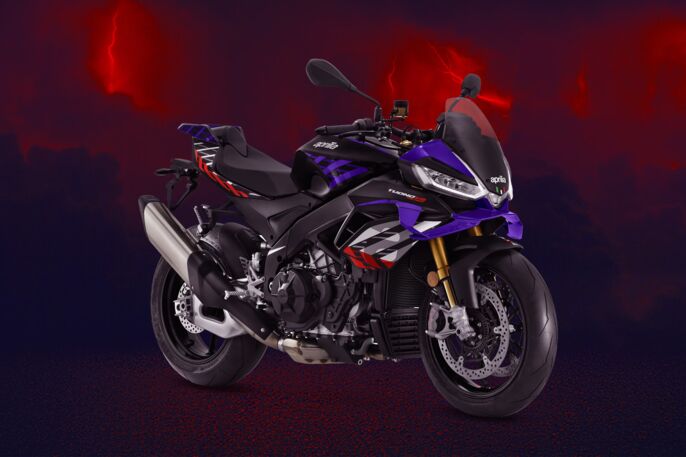 GAL-PREM-Aprilia-Tuono+V4-Factory-D-3840x2560-A