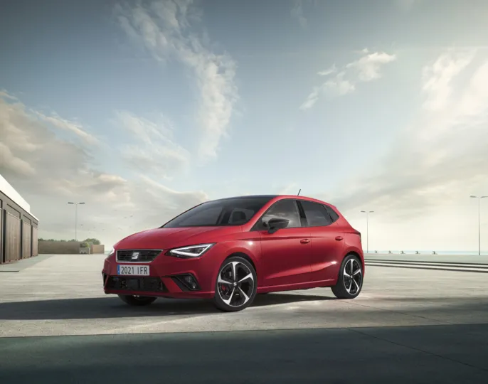 SEAT-Ibiza-FR_02_HQ-min