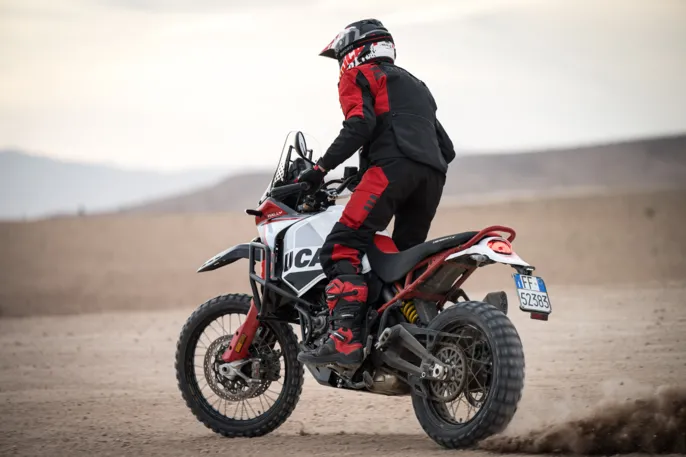 MY24_DUCATI_DESERTXRALLY_ACTION _74__UC592907_High