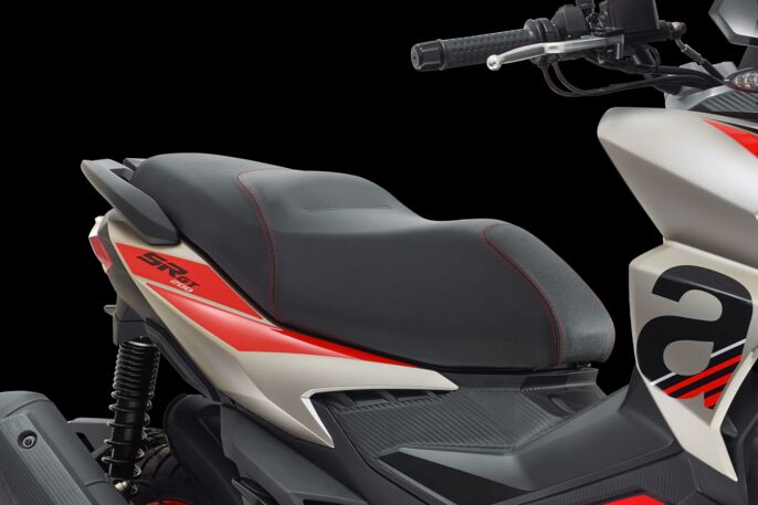 Aprilia-SRGT-200Sport-1920x1440-wallimage3