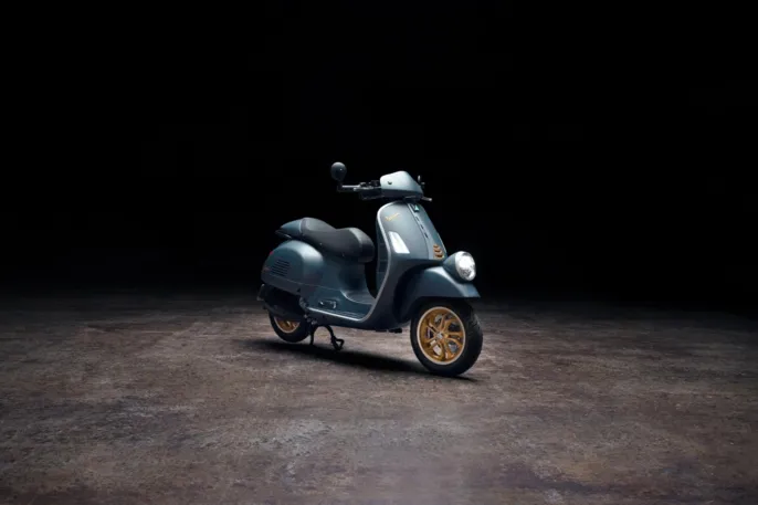 Vespa_Officina08_Gtv_gallery_1920x1280_3