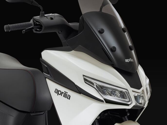 Aprilia_SXR-50_wall-img_1920x1440_fari_1