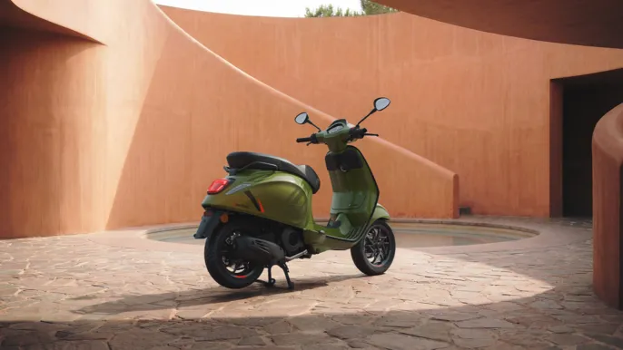 GALLERY-Vespa-Sprint-D-1920x1080-08
