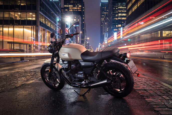 GAL-PREM-V7-Stone-D-3840x2560-02